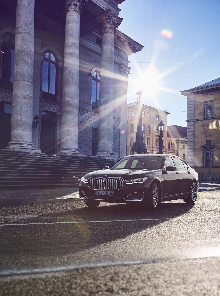  BMW 745Le (G12) 2019 года  (WW) (фото 6 из 47)